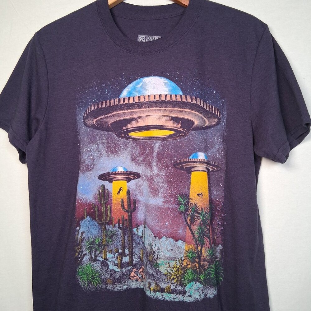 Curbside Clothing Graphic T Shirt Medium Desert UFO Spaceship Alien Abduction